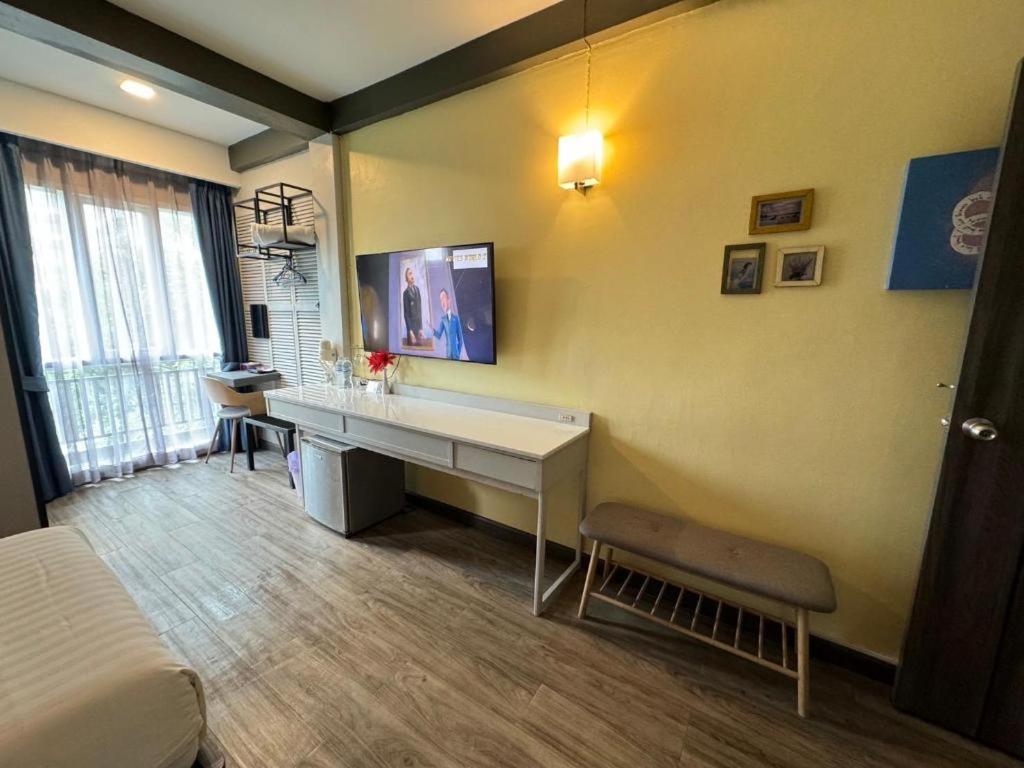 Bbhouse 3*