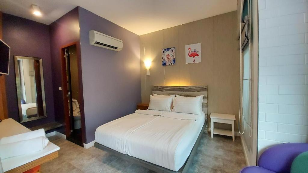 Bbhouse 3*